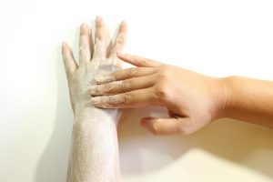 11 Fungsi Lulur untuk Kulit Cerah & Lembut