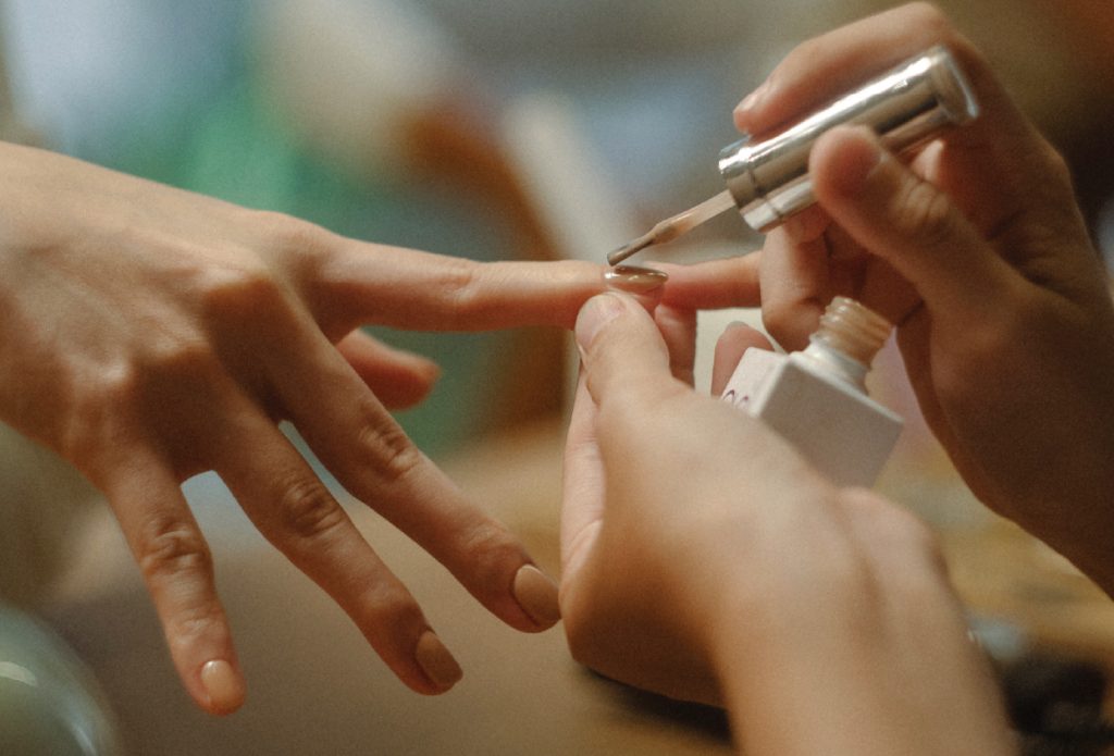 Perawatan Nail & Hair sebagai Bentuk Self-Respect